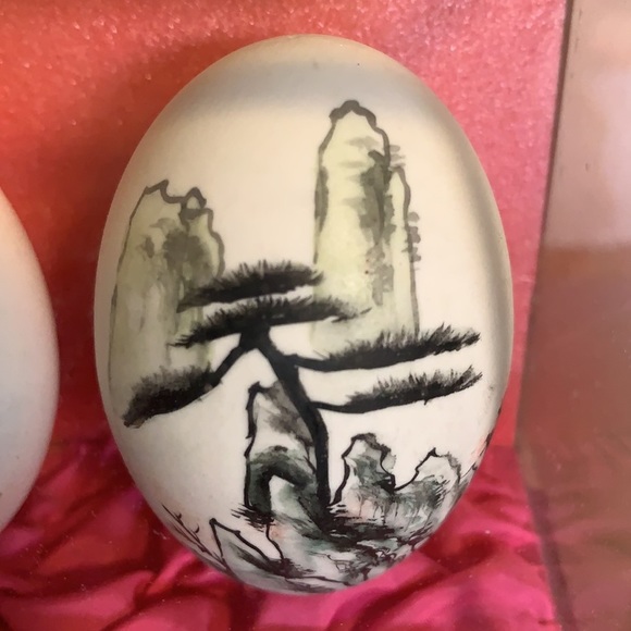 Vintage Hand Painted Japanese Eggs in Sealed Box - Picture 9 of 14